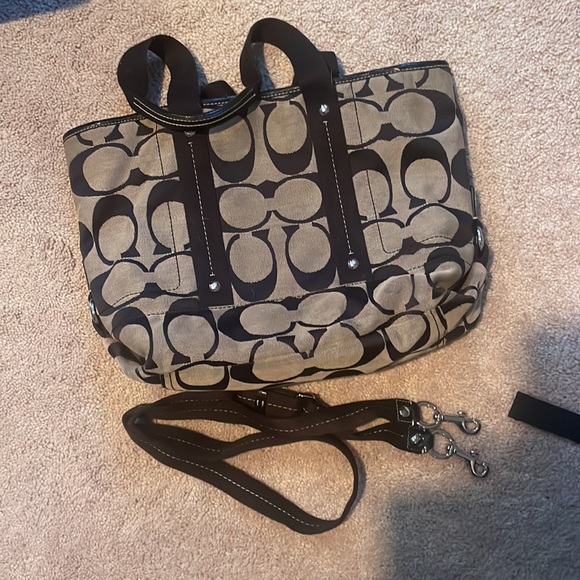 Coach Tote Bag - Picture 2 of 3
